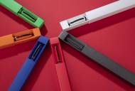 МЕТАЛНА ХИМИКАЛКА С КУТИЯ RIO, БЯЛА