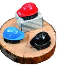 ЧЕТКА ЗА ДРЕХИ ВЪВ ФОРМАТА НА КАСКА, ЧЕРВЕНА